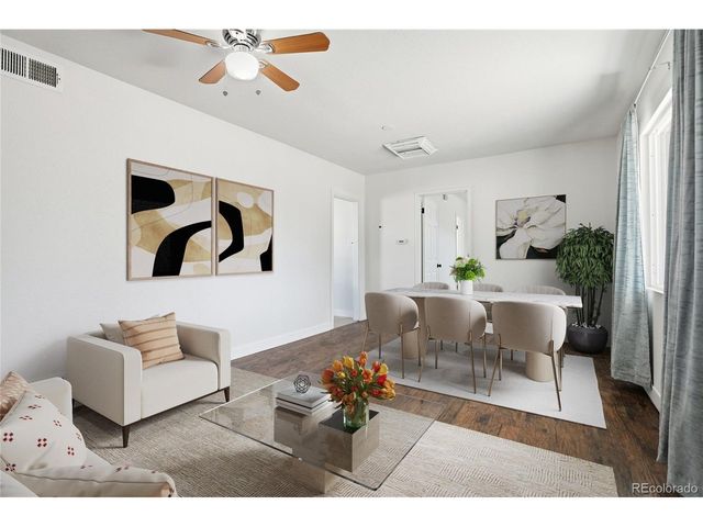 800 Vaughn St, Aurora, CO 80011