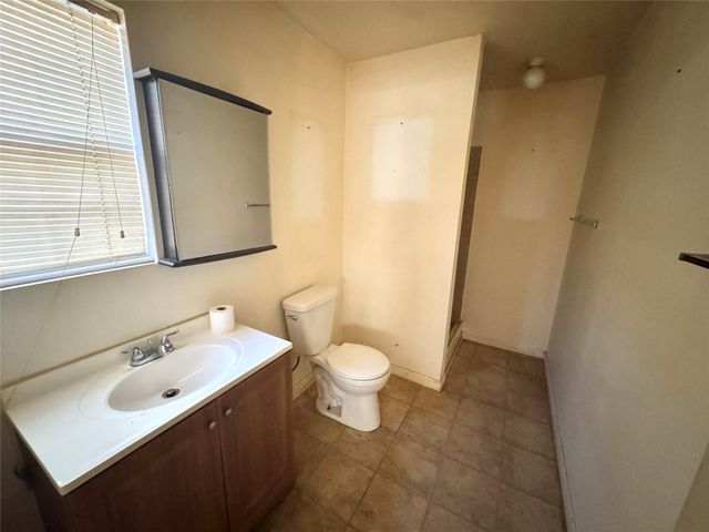 1133 Salina ST, Austin, TX 78702