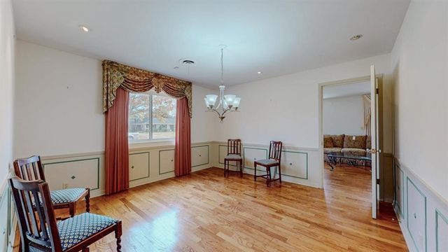 5710 Pickwick Lane, Beaumont, TX 77706