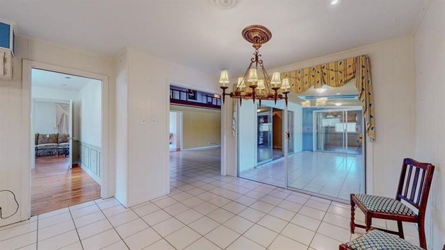 5710 Pickwick Lane, Beaumont, TX 77706