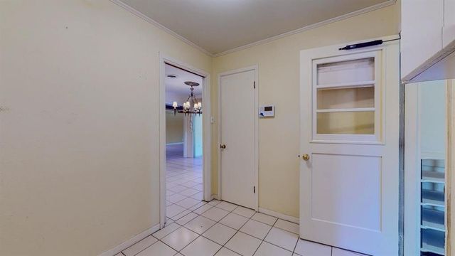 5710 Pickwick Lane, Beaumont, TX 77706