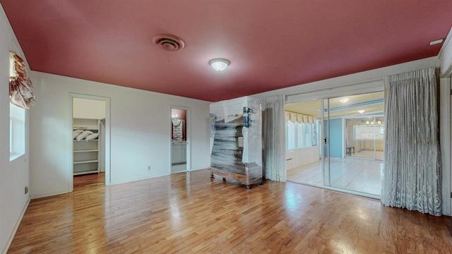 5710 Pickwick Lane, Beaumont, TX 77706