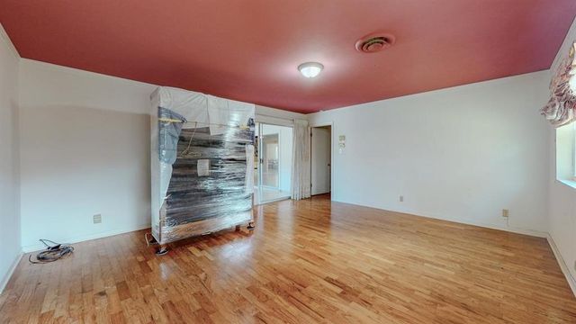 5710 Pickwick Lane, Beaumont, TX 77706