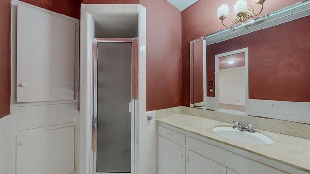 5710 Pickwick Lane, Beaumont, TX 77706