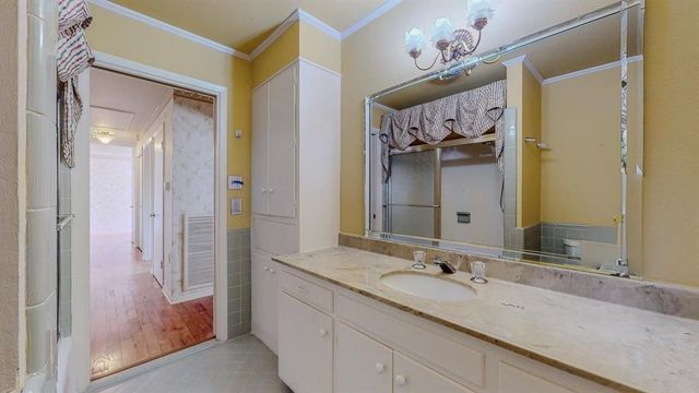 5710 Pickwick Lane, Beaumont, TX 77706