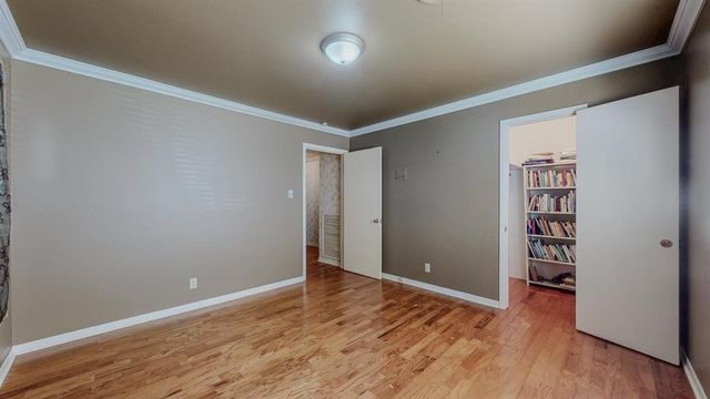 5710 Pickwick Lane, Beaumont, TX 77706