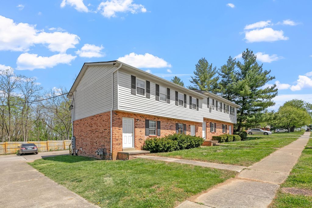 117-123 Bradford Drive, Paris, KY 40361