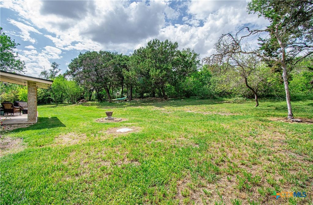 Image 21 of property listing at 5362 Denmans Loop, Belton, TX 76513