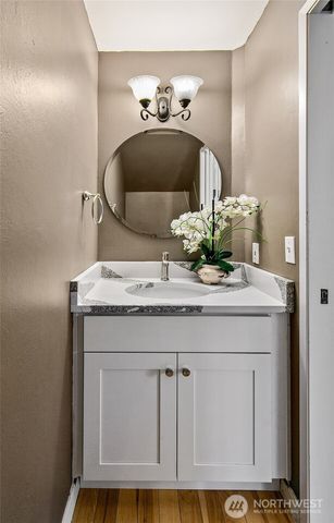 10259 NE 129th Lane, Kirkland, WA 98034