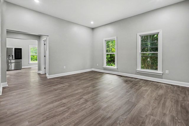 303 E Park Avenue, Spartanburg, SC 29306