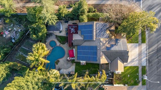 4800 Runway Dr, Fair Oaks, CA 95628
