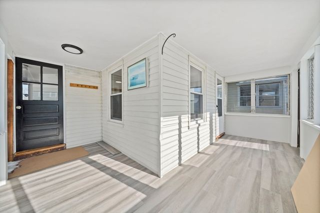 106 Darrow St, Quincy, MA 02169