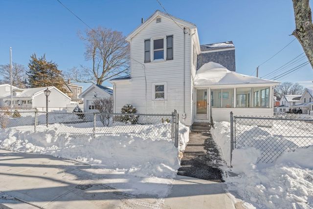 106 Darrow St, Quincy, MA 02169