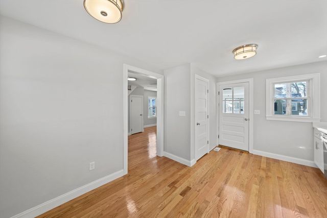 106 Darrow St, Quincy, MA 02169