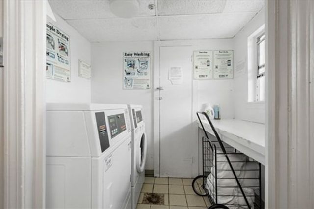 55 Greentree Ln 44, Weymouth, MA 02190