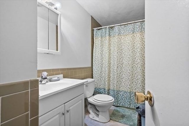 55 Greentree Ln 44, Weymouth, MA 02190