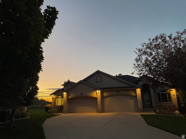 209 EDGEWOOD CIR, North Salt Lake, UT 84054