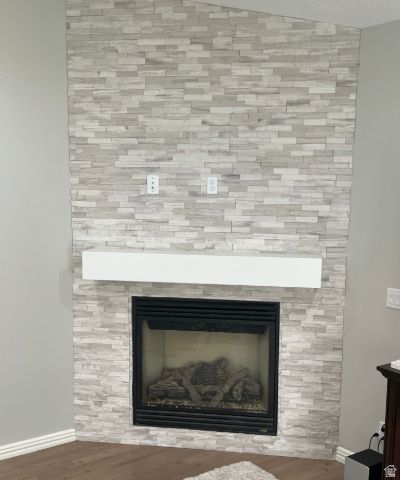 209 EDGEWOOD CIR, North Salt Lake, UT 84054