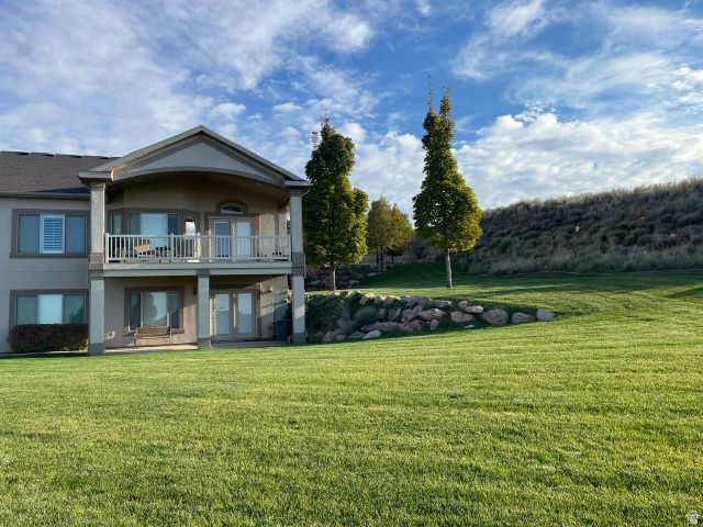 209 EDGEWOOD CIR, North Salt Lake, UT 84054