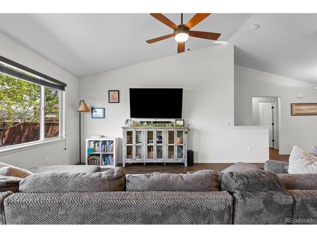 1476 First Light Dr, Windsor, CO 80550