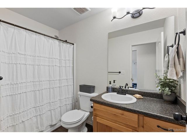 1476 First Light Dr, Windsor, CO 80550