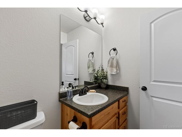 1476 First Light Dr, Windsor, CO 80550