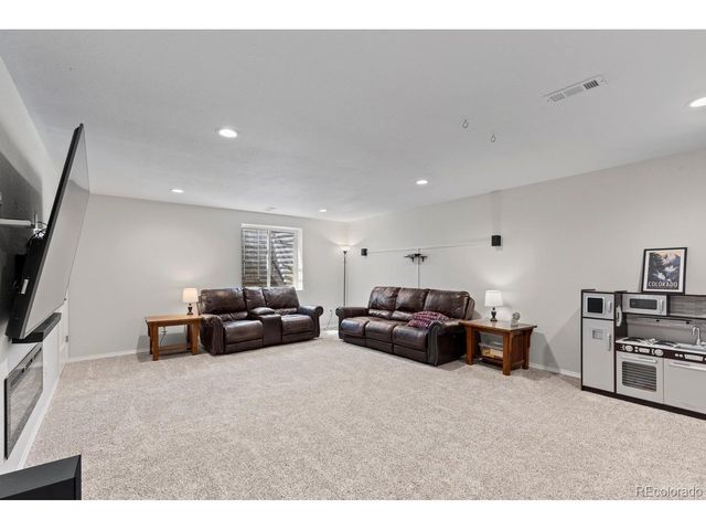 1476 First Light Dr, Windsor, CO 80550