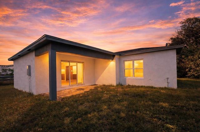 5520 SW 25th Court, West Park, FL 33023