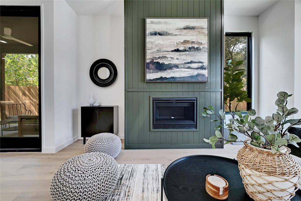 4609 Philco DR 1, Austin, TX 78745