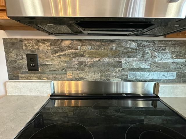 3837 W Hanover Street, Springfield, MO 65807