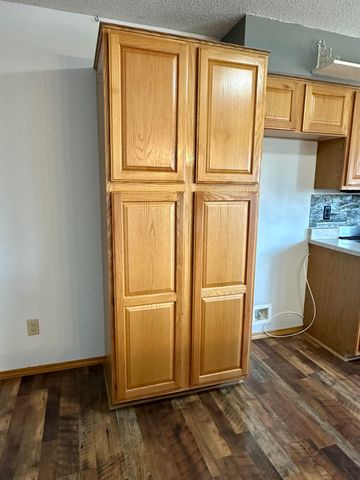 3837 W Hanover Street, Springfield, MO 65807