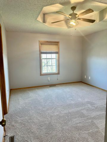 3837 W Hanover Street, Springfield, MO 65807