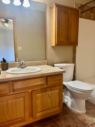 3837 W Hanover Street, Springfield, MO 65807