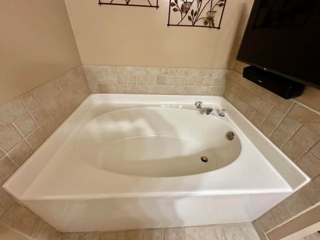 3837 W Hanover Street, Springfield, MO 65807