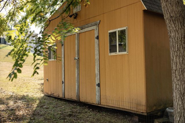 3837 W Hanover Street, Springfield, MO 65807