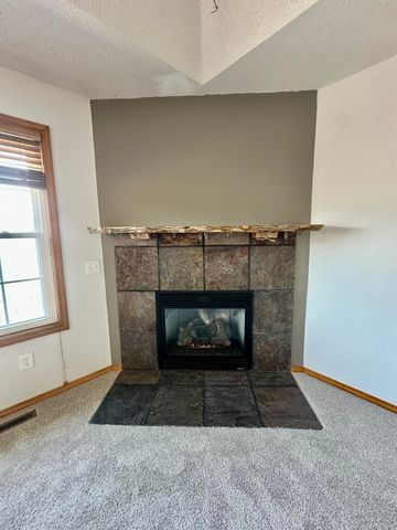 3837 W Hanover Street, Springfield, MO 65807