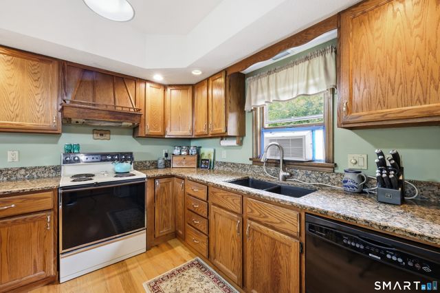229 Deepwood Drive, Lebanon, CT 06249