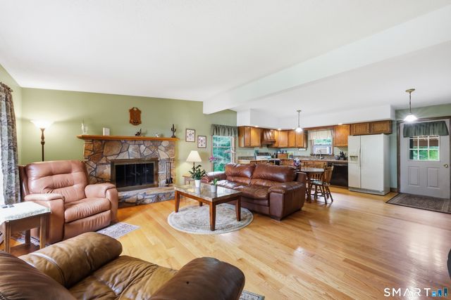 229 Deepwood Drive, Lebanon, CT 06249