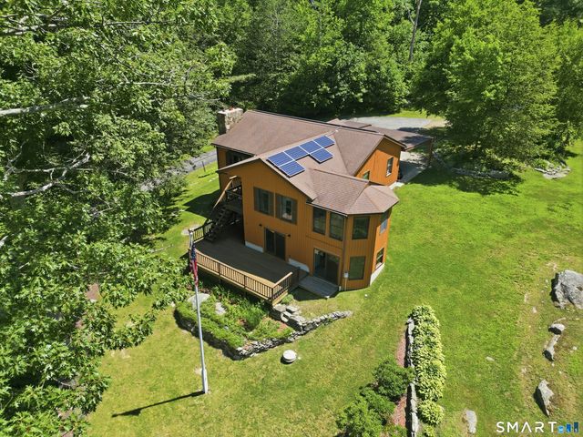 229 Deepwood Drive, Lebanon, CT 06249