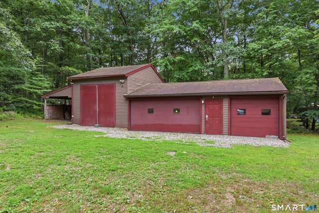 229 Deepwood Drive, Lebanon, CT 06249