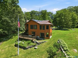 229 Deepwood Drive, Lebanon, CT 06249