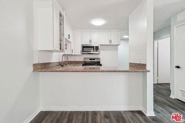 311 S New Hampshire Avenue, Los Angeles, CA 90020