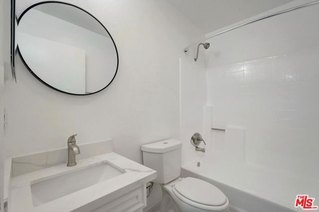 311 S New Hampshire Avenue, Los Angeles, CA 90020