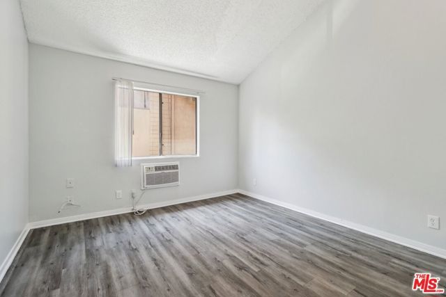 311 S New Hampshire Avenue, Los Angeles, CA 90020