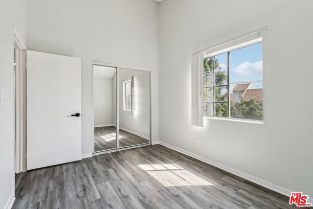 311 S New Hampshire Avenue, Los Angeles, CA 90020