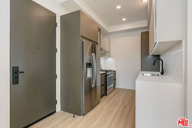 3833 Dunn 408, Culver City, CA 90232