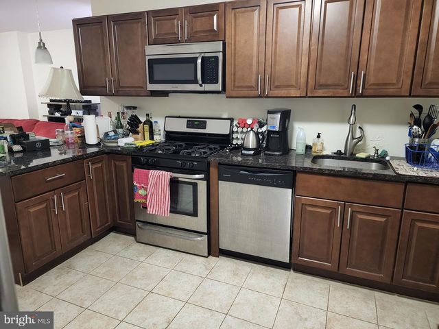 503 N 40TH ST, Philadelphia, PA 19104