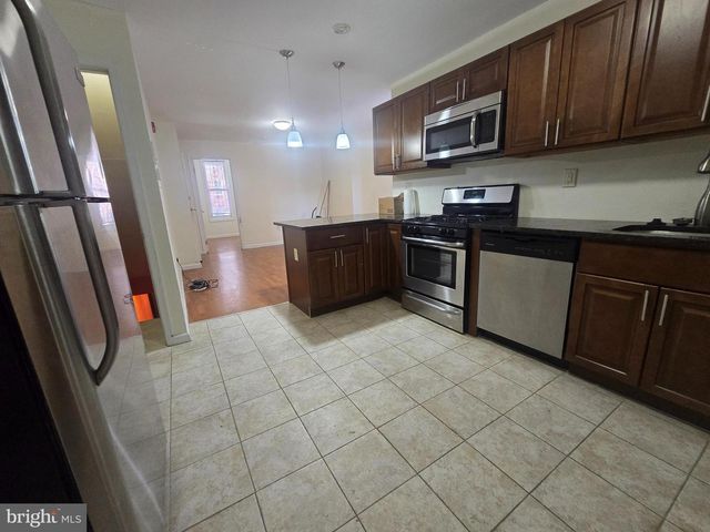 503 N 40TH ST, Philadelphia, PA 19104