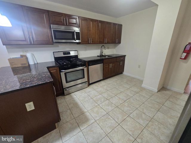 503 N 40TH ST, Philadelphia, PA 19104