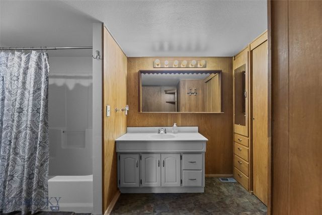 5321 E Gallatin, Belgrade, MT 59714